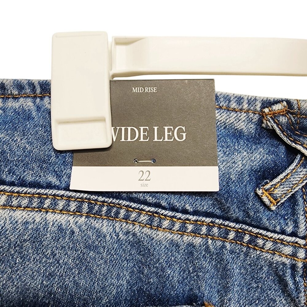 Wide Leg Mid Rise Blue Denim Jeans Size 22 Future Collective Womens Casual - Picture 2 of 10